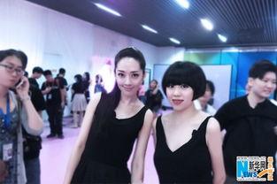 女神新装的李薇背景,女神新装背后的时尚传奇