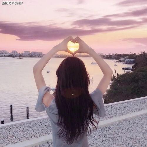 娱乐吃瓜酱背影头像,背影头像背后的故事